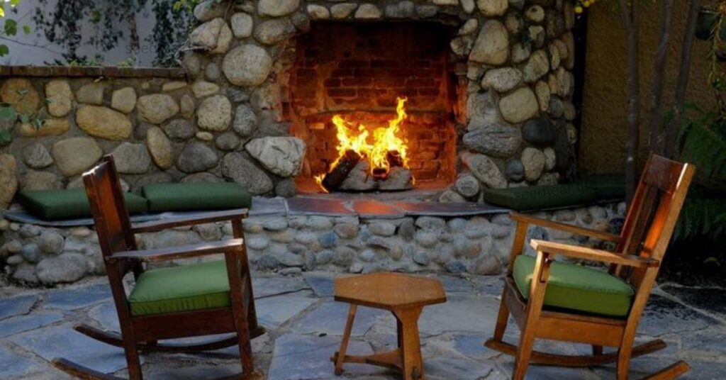 Cottage Garden Furniture and Decor Ideas